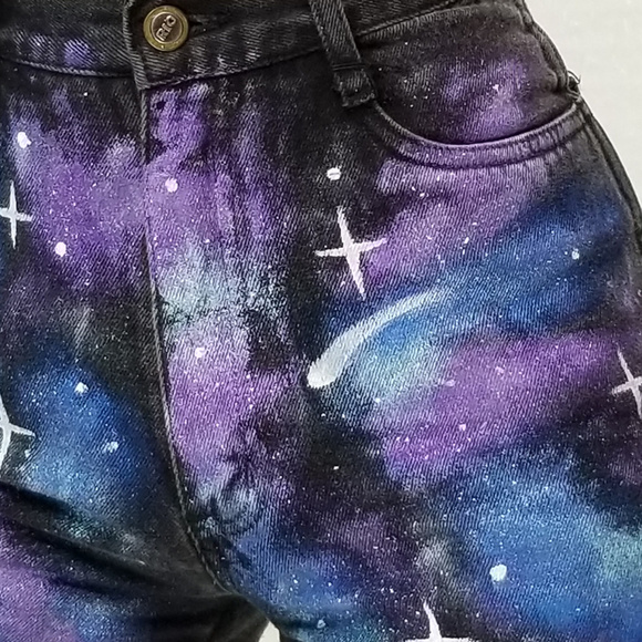 SOLD🌈1990s Rio high-waisted galaxy jean cut offs - Picture 5 of 8
